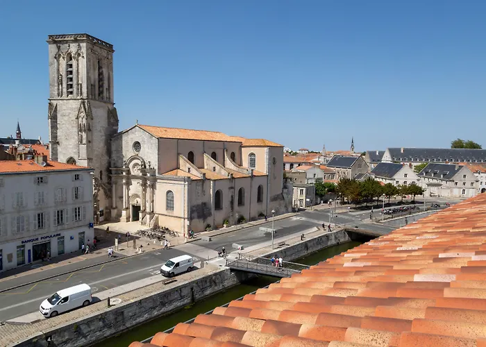 Tour De Nesle La Rochelle Vieux Port 3 Etoiles Hotel